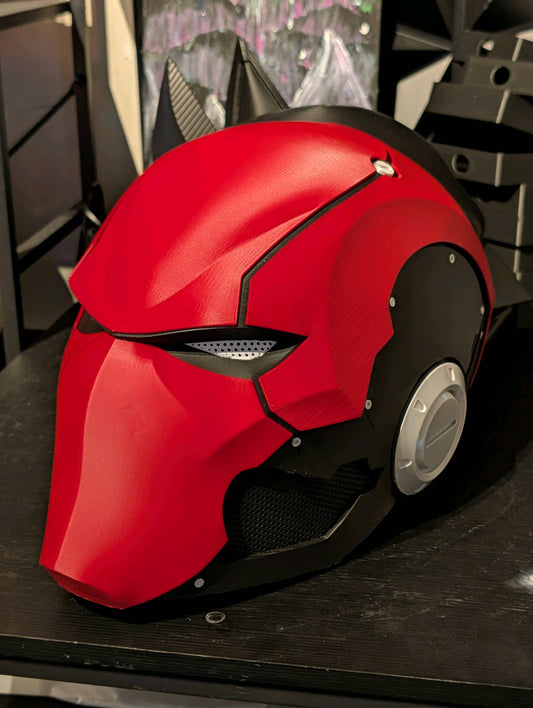 Red Ronin-Inspired Helmet