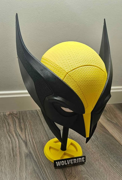 Wolverine-inspired helmet